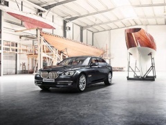 BMW Individual 760Li Sterling Decorated in Silver pic #1777