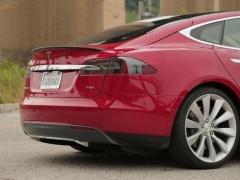 Tesla Model E Could be Released in 2015, Price $35K pic #1819