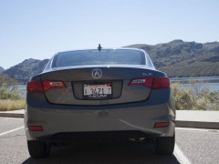 Acura ILX Powered by 2.4L, Automatic Being Considered pic #354