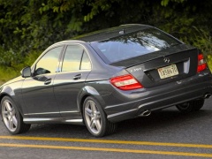 Mercedes C-Class Under Examination Because of Taillight Problems pic #784