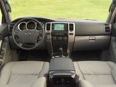2014 Toyota 4Runner Sets Rough Style, Elegant Interior pic #94