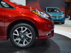 Versa Note from Nissan Proves to be Aggressive at Chicago Debut pic #2741