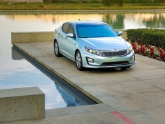 Optima Hybrid from Kia Introduced at Chicago Auto Show pic #2751