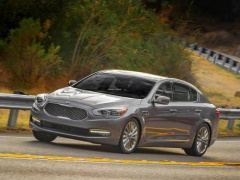 Ambitious Kia K900 Available not for All Dealerships pic #2929