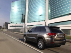 Massive Recall of Chrysler SUVs with Faulty Brakes pic #3118