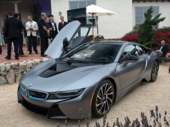 Pebble Beach Auction Obtains $825,000 for BMW i8 pic #3684