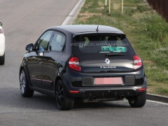 Renault Twingo GT was Photographed Closely pic #3955