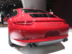 An Overview of 2015 Porsche 911 GTS and Cayenne GTS pic #3959