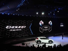 Hyundai shows off Enduro CUV concept at the Motor Show in Seoul pic #4246