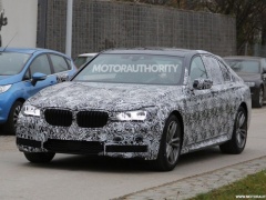 Spy Photos of the 2016 BMW 7 Series M Sport pic #4283