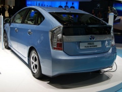Production of Toyota Prius Plug-in Hybrid will be finished in June, expect the Next-Gen in 2016 pic #4327