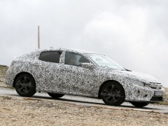 Civic Hatchback from Honda Will Arrive in October pic #5206