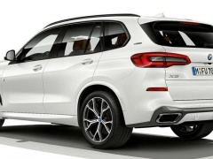 The new BMW X5 became a hybrid