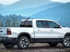 All-terrain pickup Ram 1500 now is more luxurious