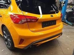 The new generation Ford Focus Sports captured without camouflage