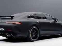 Mercedes provided the 4-door AMG GT with an aerodynamic body kit