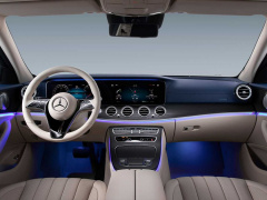 Mercedes-Benz E-Class debuted in an extended version pic #6486