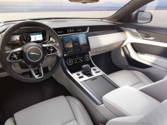 Jaguar XF, with updates, got two large displays in the cabin