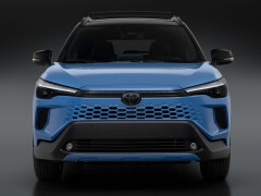 2026 Toyota Corolla Cross Debuts With Refreshed Styling and a 10.5-Inch Screen pic #10003