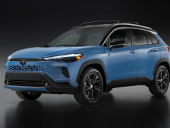 2026 Toyota Corolla Cross Debuts With Refreshed Styling and a 10.5-Inch Screen pic #10009