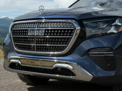 Mercedes-Benz Updates 2027 GLS With Superscreen Display and Engines Up to 530 HP pic #10017