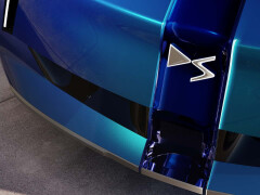DS Unveils the F3VER Electric Concept with Animated Lighting Ahead of Paris Debut pic #10027
