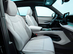 Redesigned 2027 Volkswagen Atlas interior gains 15-inch touchscreen and massaging seats pic #10090