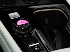 Redesigned 2027 Volkswagen Atlas interior gains 15-inch touchscreen and massaging seats pic #10100