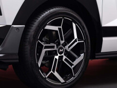 Second-Generation Hyundai Bayon Debuts With Larger Footprint And 136-HP Hybrid Powertrain pic #10144
