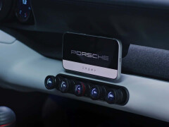 Porsche Mission S Concept Foregoes Central Screen for Moving Gauges and Driver-Focused Controls pic #10241