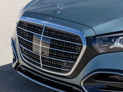 Refreshed 2027 Mercedes-Benz S580 Tested With New 530-HP Flat-Plane V-8 pic #10295