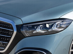 Refreshed 2027 Mercedes-Benz S580 Tested With New 530-HP Flat-Plane V-8 pic #10298