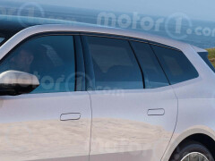 2028 BMW i3 Touring Electric Wagon Spied Testing With 400 kW Charging Support pic #10424