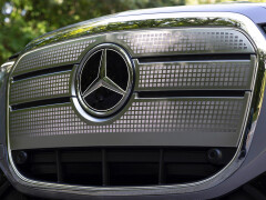2027 Mercedes-Benz GLC400 EV achieves 356-mile highway range and 3.7-second 0–60 mph in instrumented test pic #10475
