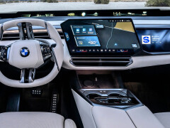 2027 BMW iX5 60 xDrive Recharges From 8 to 50 Percent in 10 Minutes During First Drive pic #10497