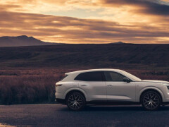 Bentley Torcal Electric SUV Debuts in 888-HP First Edition Specification pic #10516