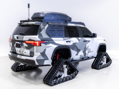 Toyota Unveils Five Tracked Snowhunter Concepts at the SEMA Show pic #10610