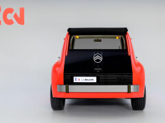 Citroën Debuts Sub-2,200-Pound 2CV Electric Concept at Paris Motor Show for 2028 Production pic #10658