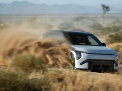 2027 Kia EV3 GT-Line AWD Delivers 5.6-Second 0–60 MPH Time and 236-Mile Highway Range in First Test pic #10678