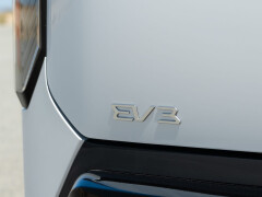 2027 Kia EV3 GT-Line AWD Delivers 5.6-Second 0–60 MPH Time and 236-Mile Highway Range in First Test pic #10695