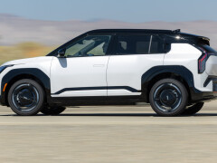 2027 Kia EV3 GT-Line AWD Delivers 5.6-Second 0–60 MPH Time and 236-Mile Highway Range in First Test pic #10702