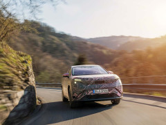 Skoda Unveils Its Largest Electric SUV Featuring Innovative Firsts pic #7524