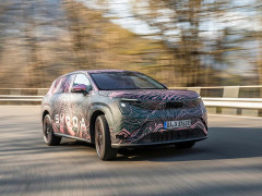 Skoda Unveils Its Largest Electric SUV Featuring Innovative Firsts pic #7525