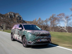 Skoda Unveils Its Largest Electric SUV Featuring Innovative Firsts pic #7531