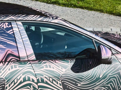 Skoda Unveils Its Largest Electric SUV Featuring Innovative Firsts pic #7571