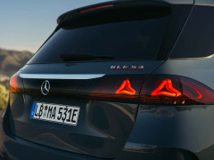 2027 Mercedes-Benz GLE Unveiled with Enhanced Design and Potent AMG 53 Hybrid Delivering 577 HP pic #7606