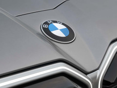 BMW Enhances 7 Series with Major Interior Revamp and Extended Electric Range pic #7826