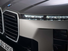 BMW Enhances 7 Series with Major Interior Revamp and Extended Electric Range pic #7827