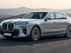 BMW Enhances 7 Series with Major Interior Revamp and Extended Electric Range pic #7851