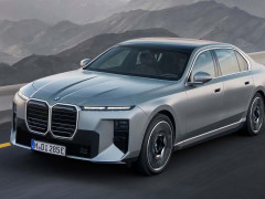 BMW Enhances 7 Series with Major Interior Revamp and Extended Electric Range pic #7858